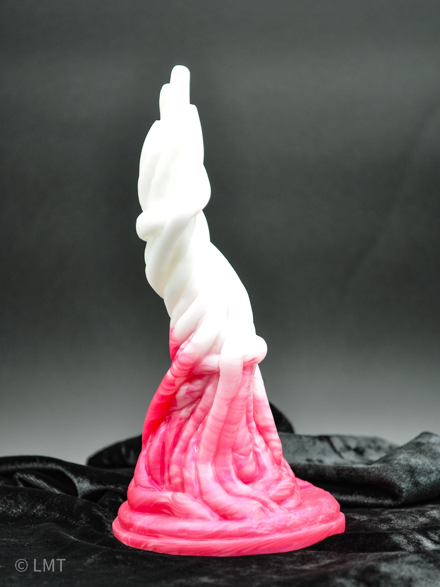 Medium Tendrils in Strawberry Swirl. 00-50 MEDIUM Firmness
