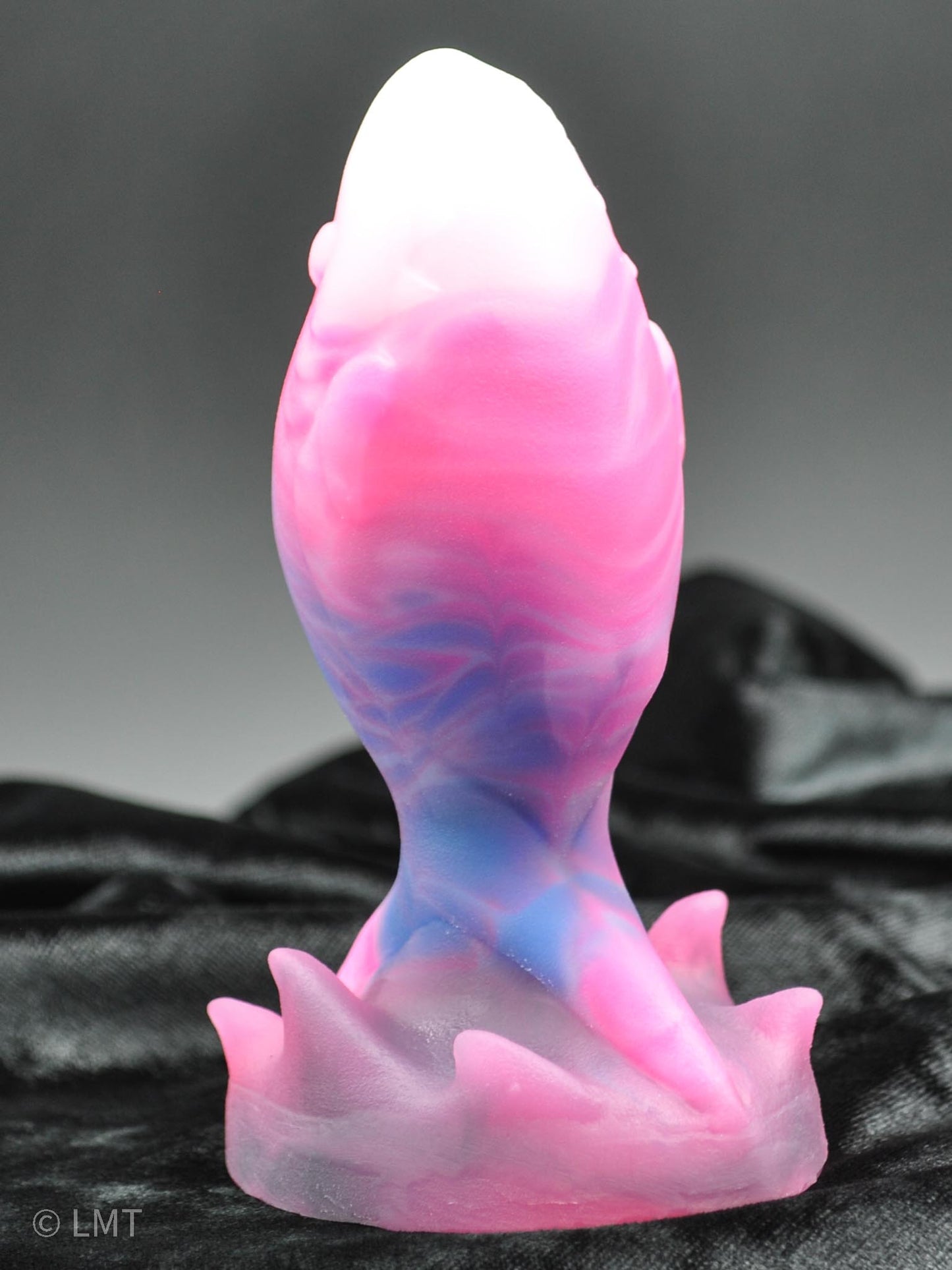 Medium Amity the Shork! MEDIUM (00-50) UV Reactive!