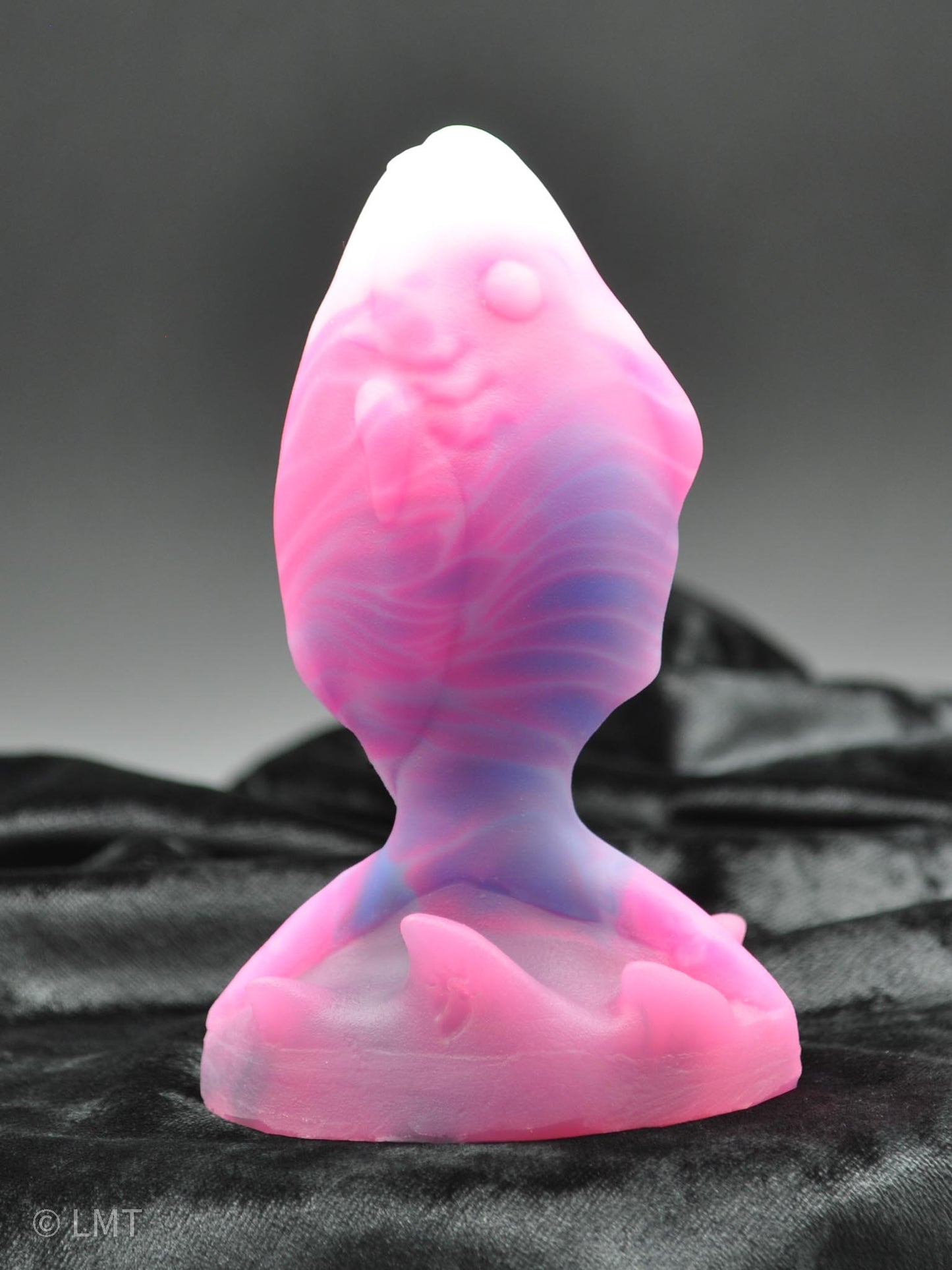 Medium Amity the Shork! MEDIUM (00-50) UV Reactive!
