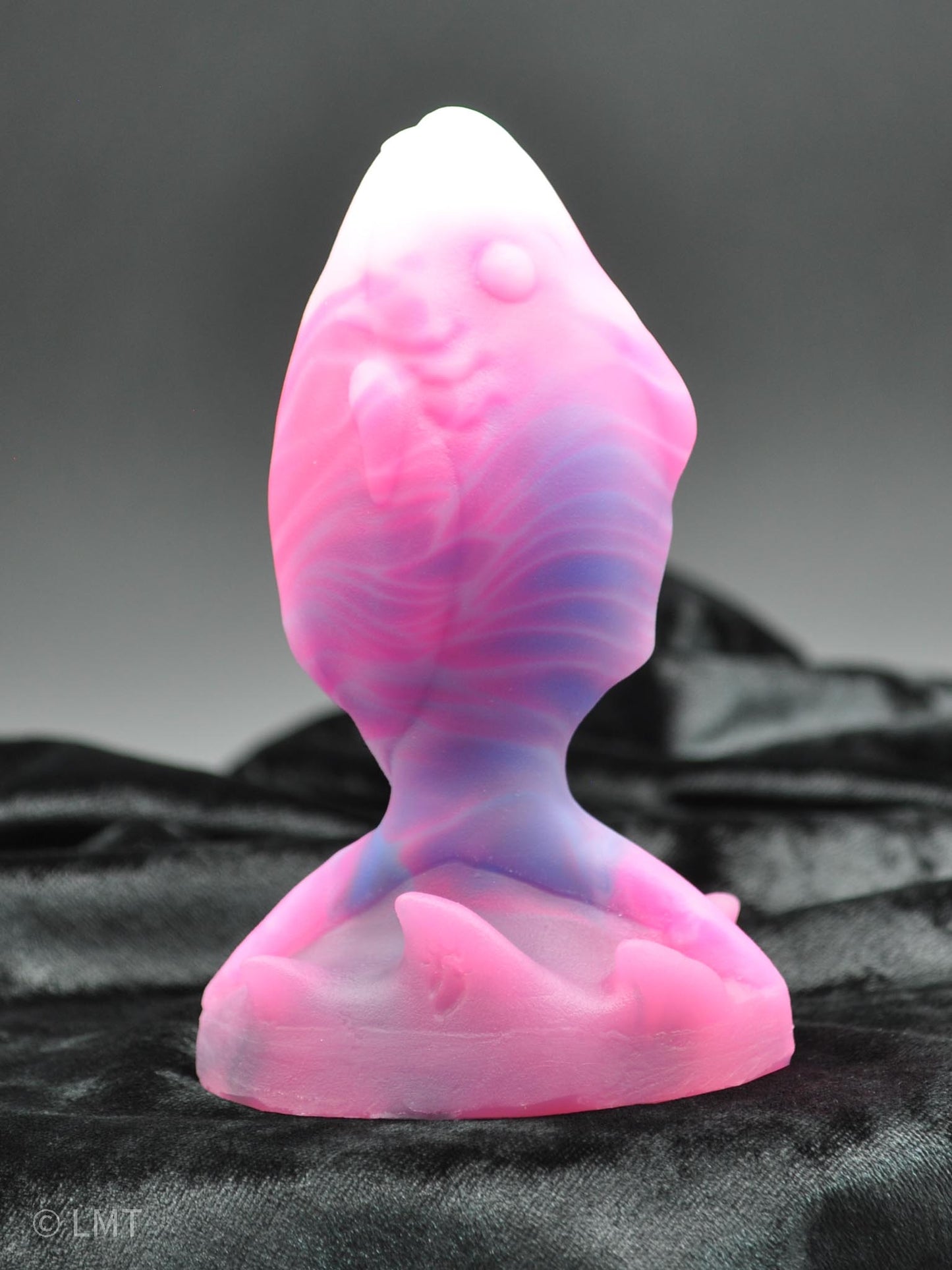 Medium Amity the Shork! MEDIUM (00-50) UV Reactive!