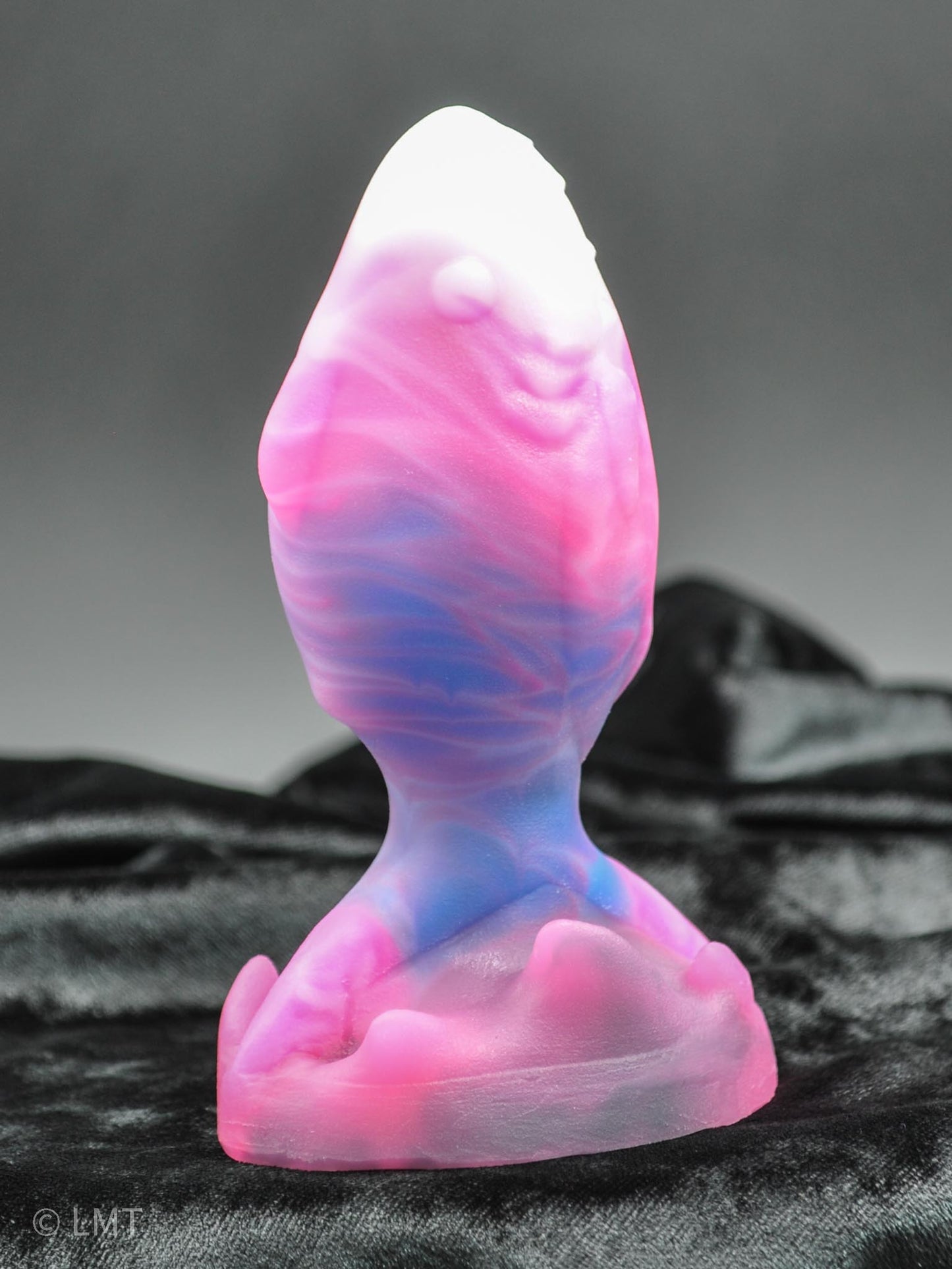 Medium Amity the Shork! MEDIUM (00-50) UV Reactive!