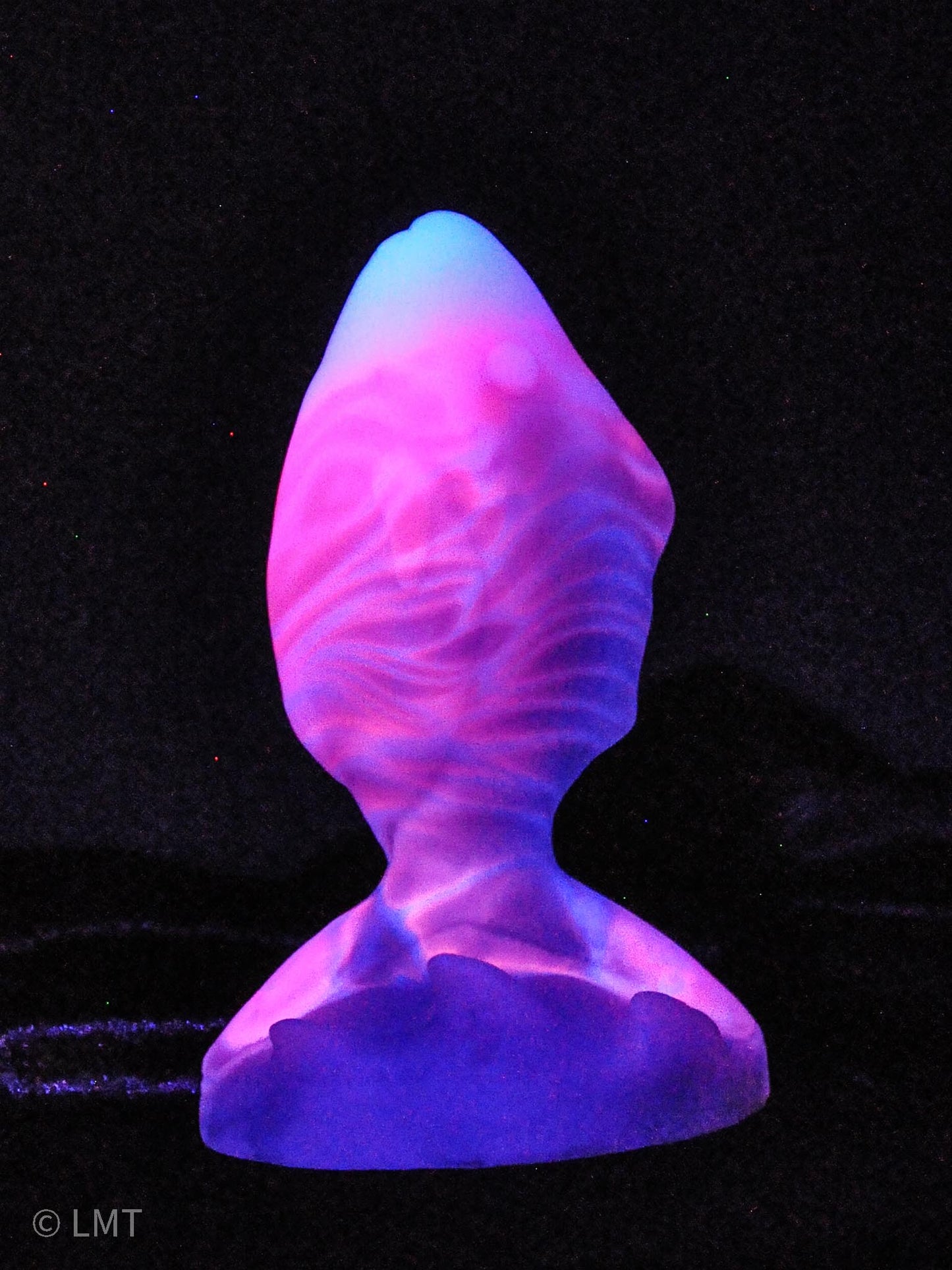 Medium Amity the Shork! MEDIUM (00-50) UV Reactive!